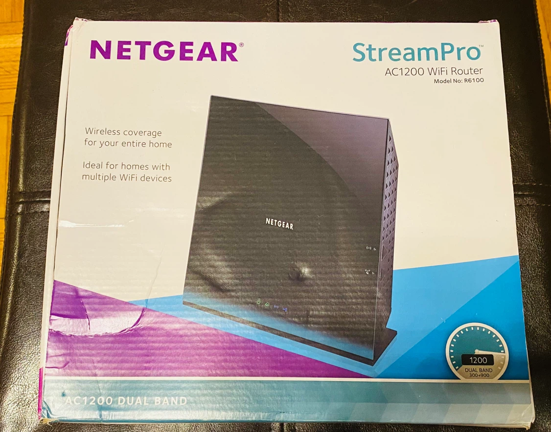 NETGEAR AC1200 Dual-Band WiFi Router – Used Like New