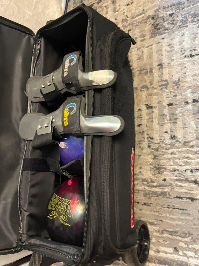 Brunswick 2-Ball Bowling Bag with Accessories - photo 4