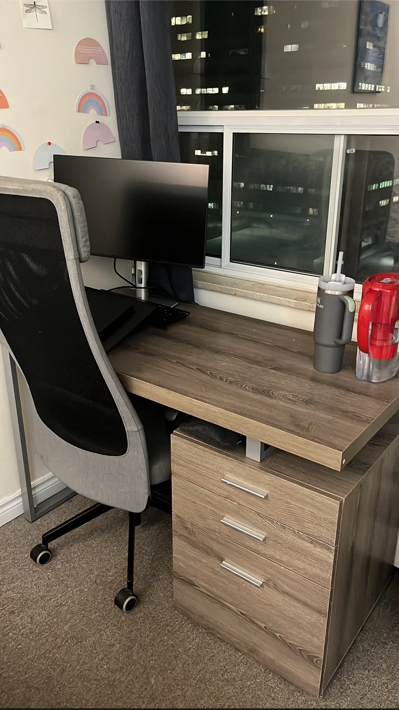 Modern Executive Office Desk with 3 Drawers
