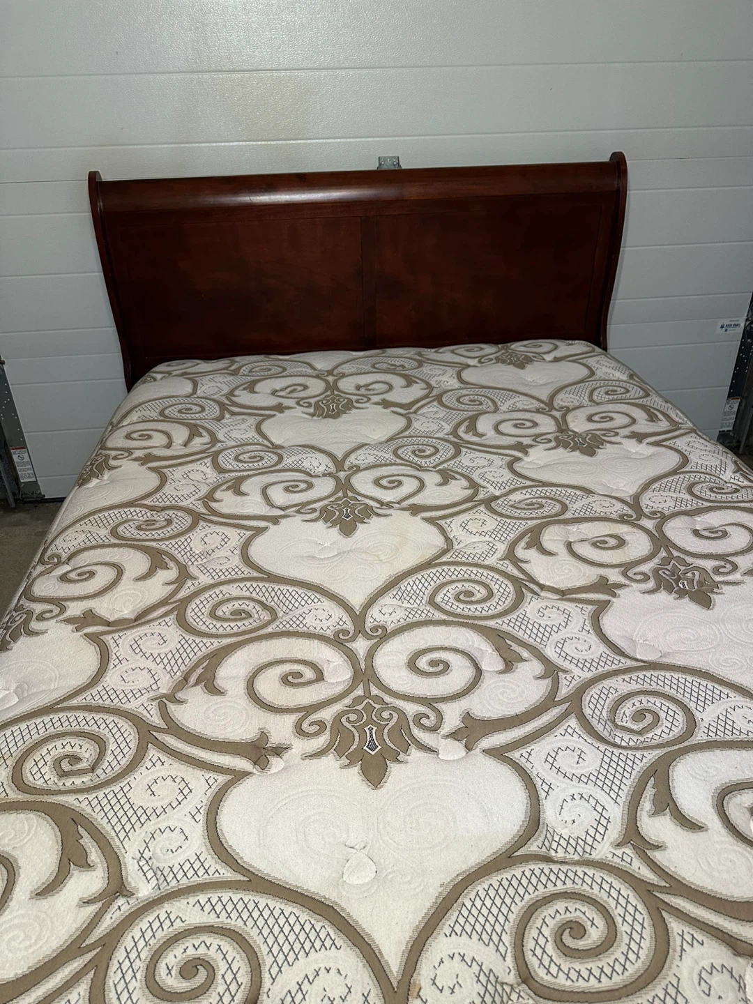 Queen size Bed Frame with Mattress–Excellent Condition - photo 3