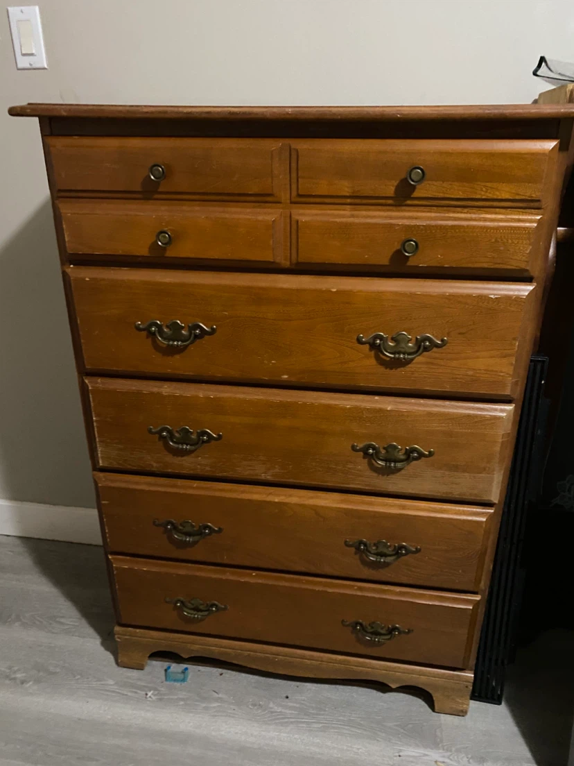 5 drawer wooden dresser - photo 2