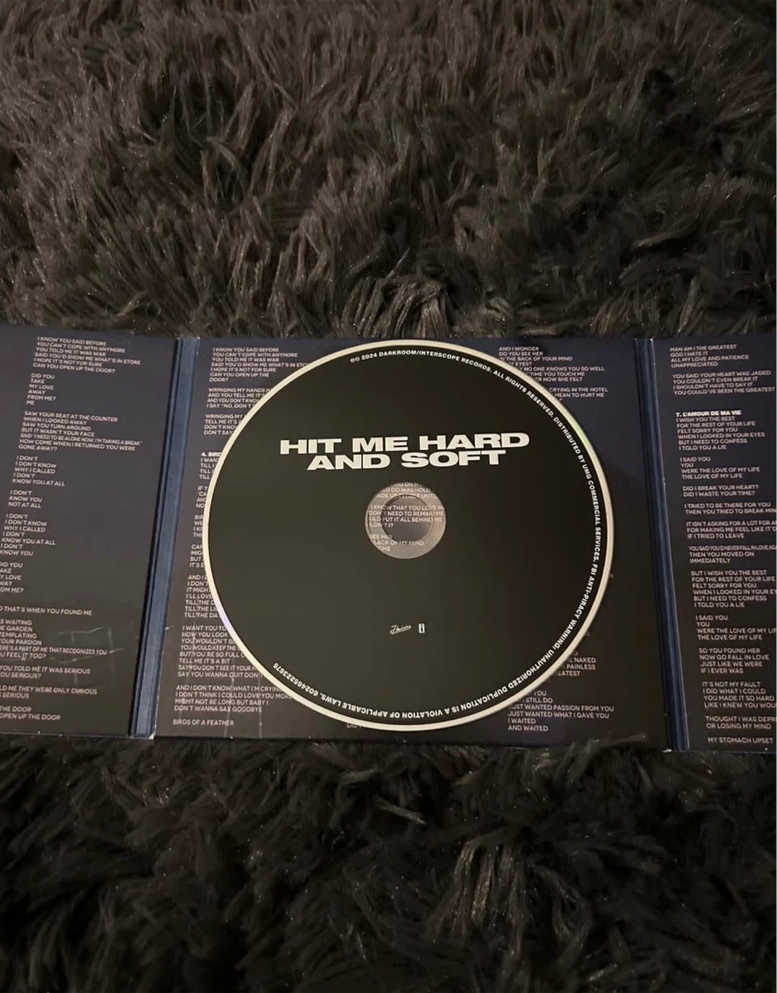 Billie Eilish "HIT ME HARD AND SOFT" CD - photo 2