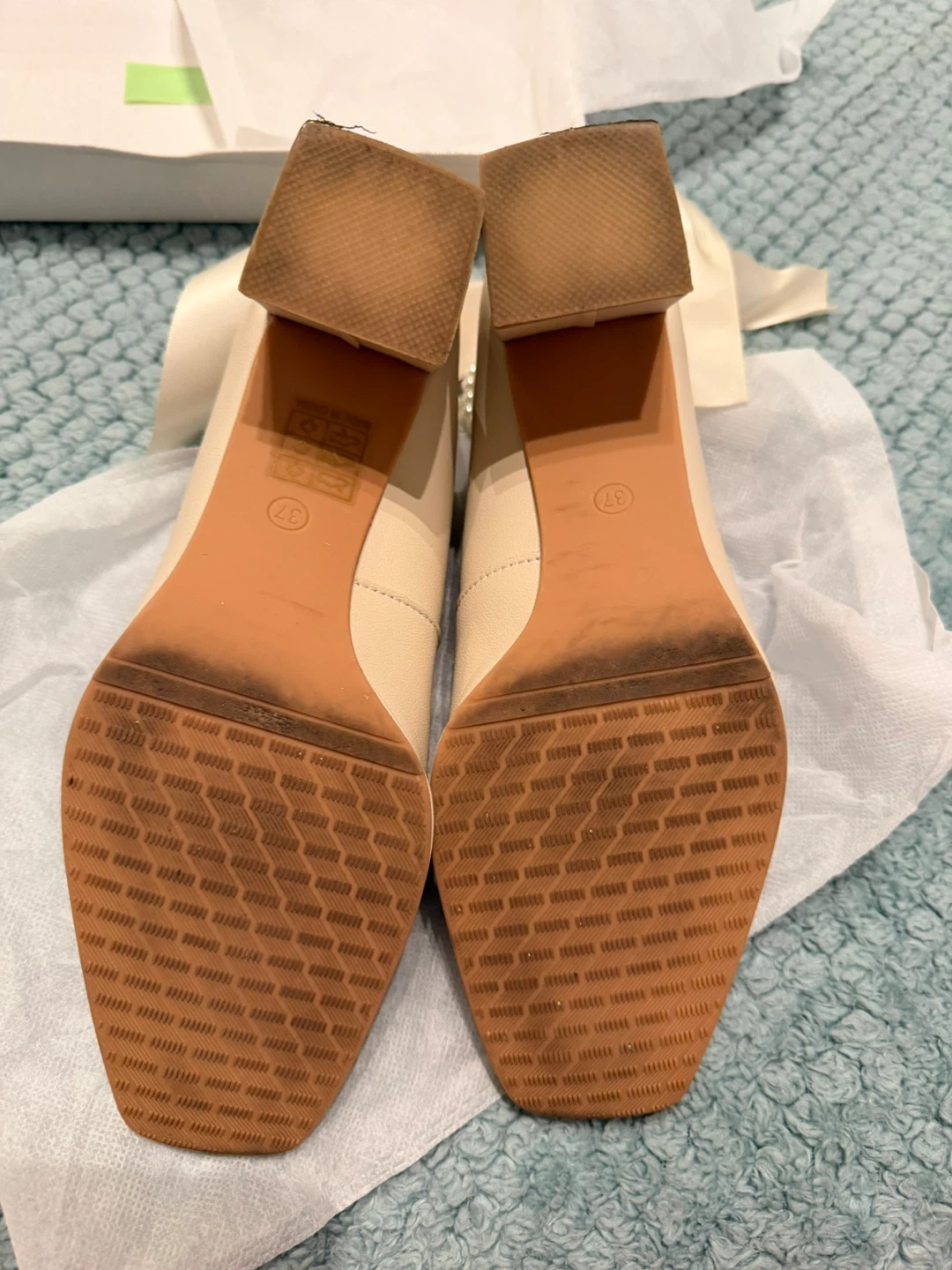 Moving sales:Beige heels with Pearl Ankle Straps - Size 37 - photo 3