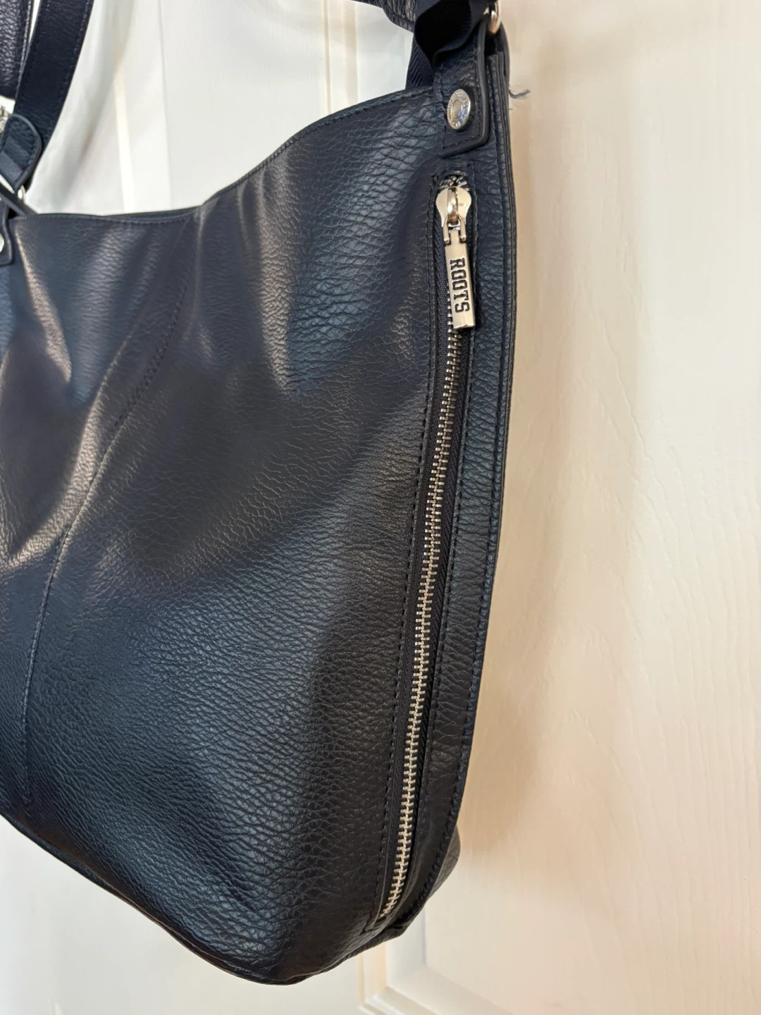 Roots Deep Blue Vegan Leather Hobo Bag - photo 4