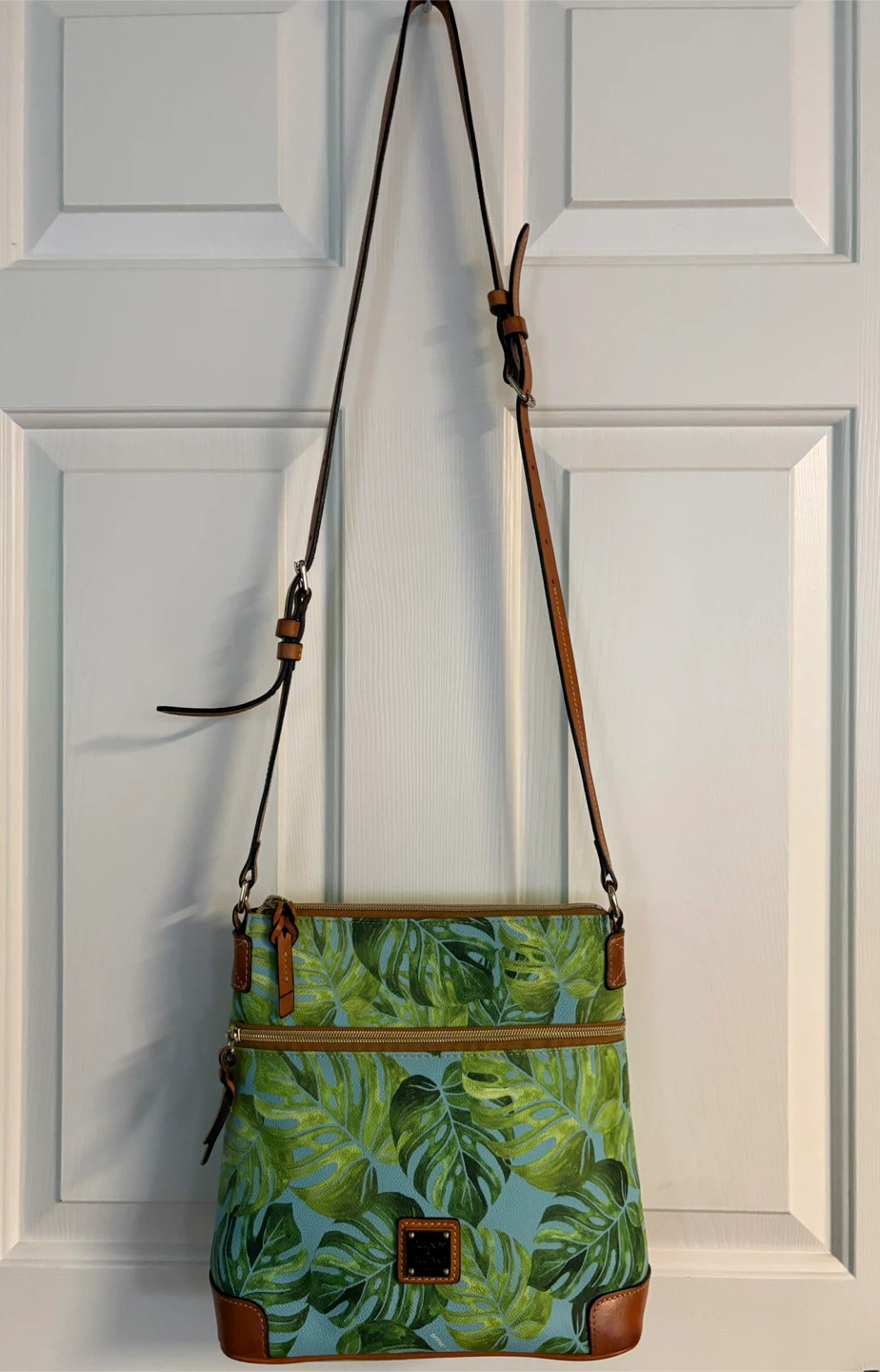 Dooney & Bourke “Monstera” Print Crossbody Bag - photo 2