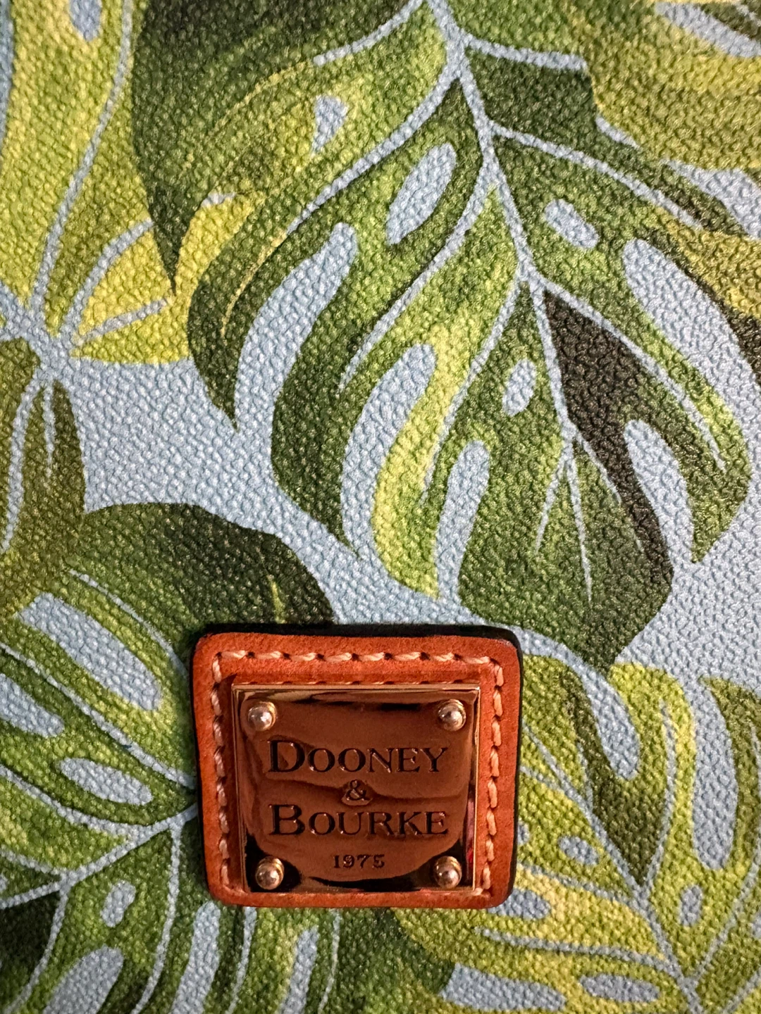 Dooney & Bourke “Monstera” Print Crossbody Bag - photo 4