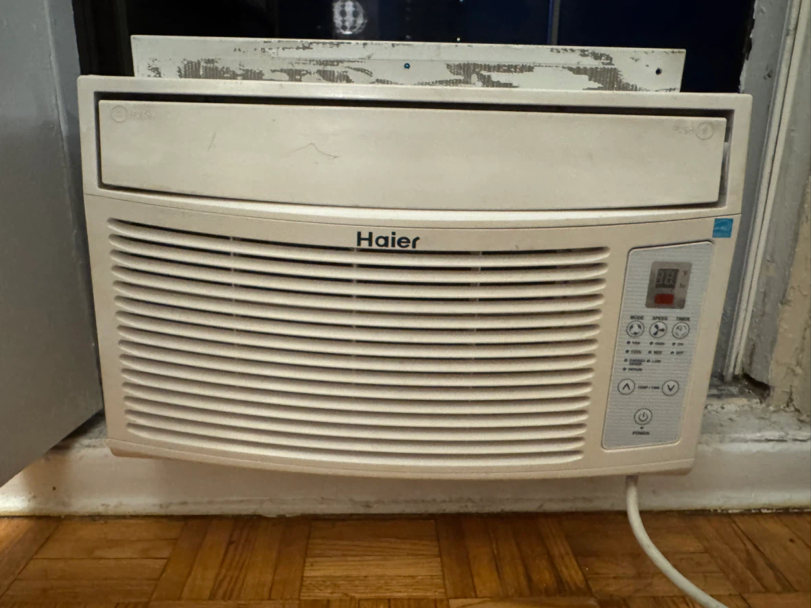 Haier Window AC - photo 3