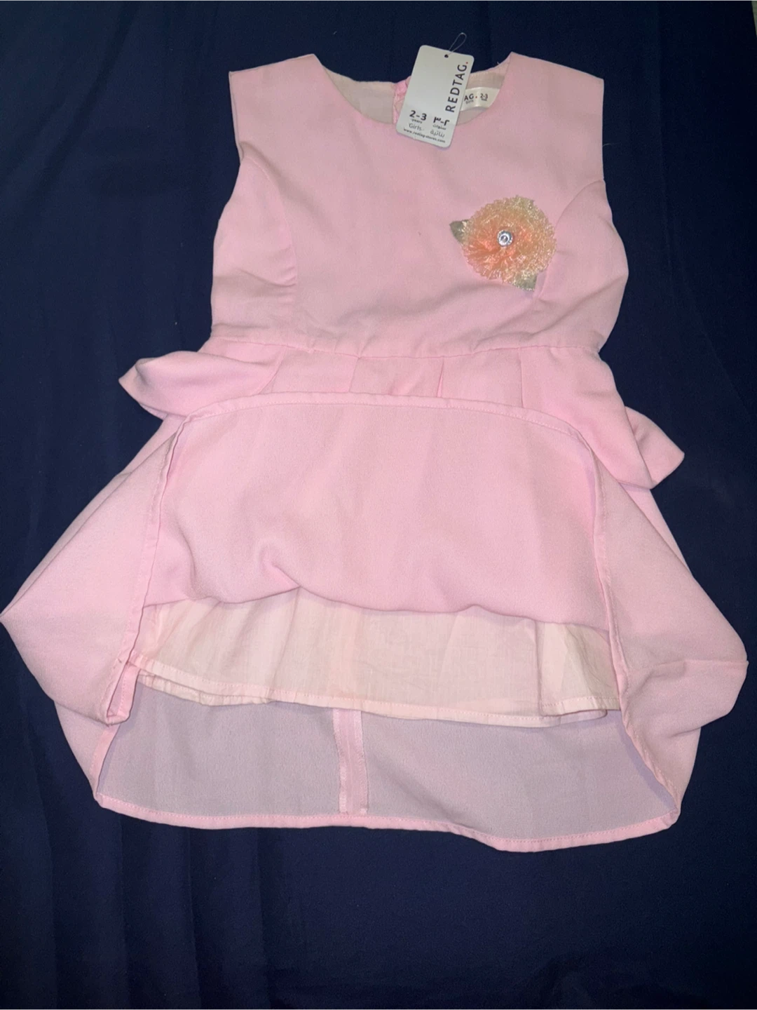 New girls Pink Dress with Flower Detail 2-3 years - photo 2