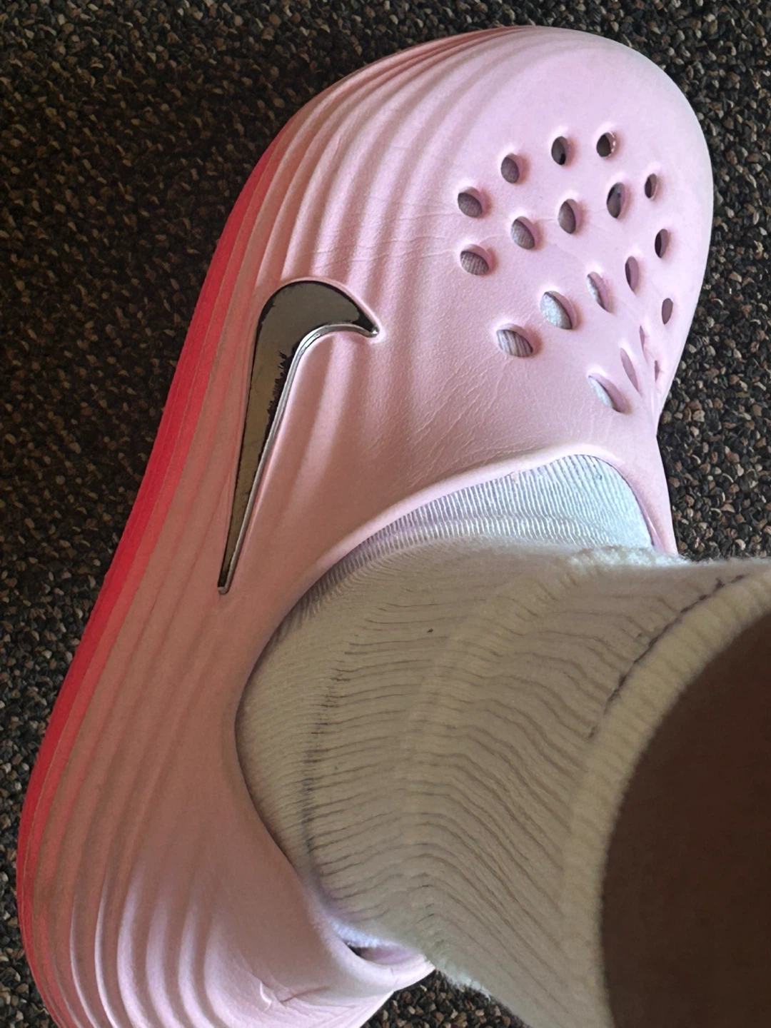Size 9 Nike Pink rejuven 8 - photo 3