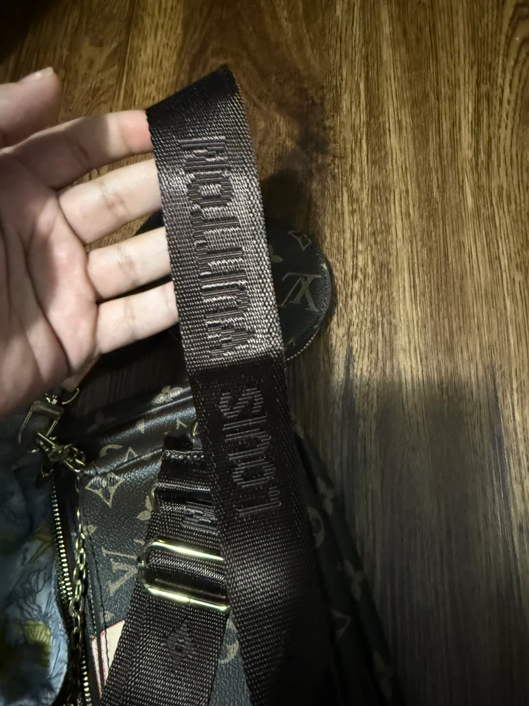 Louis Vuitton Monogram Crossbody Bag with Pouch - photo 5