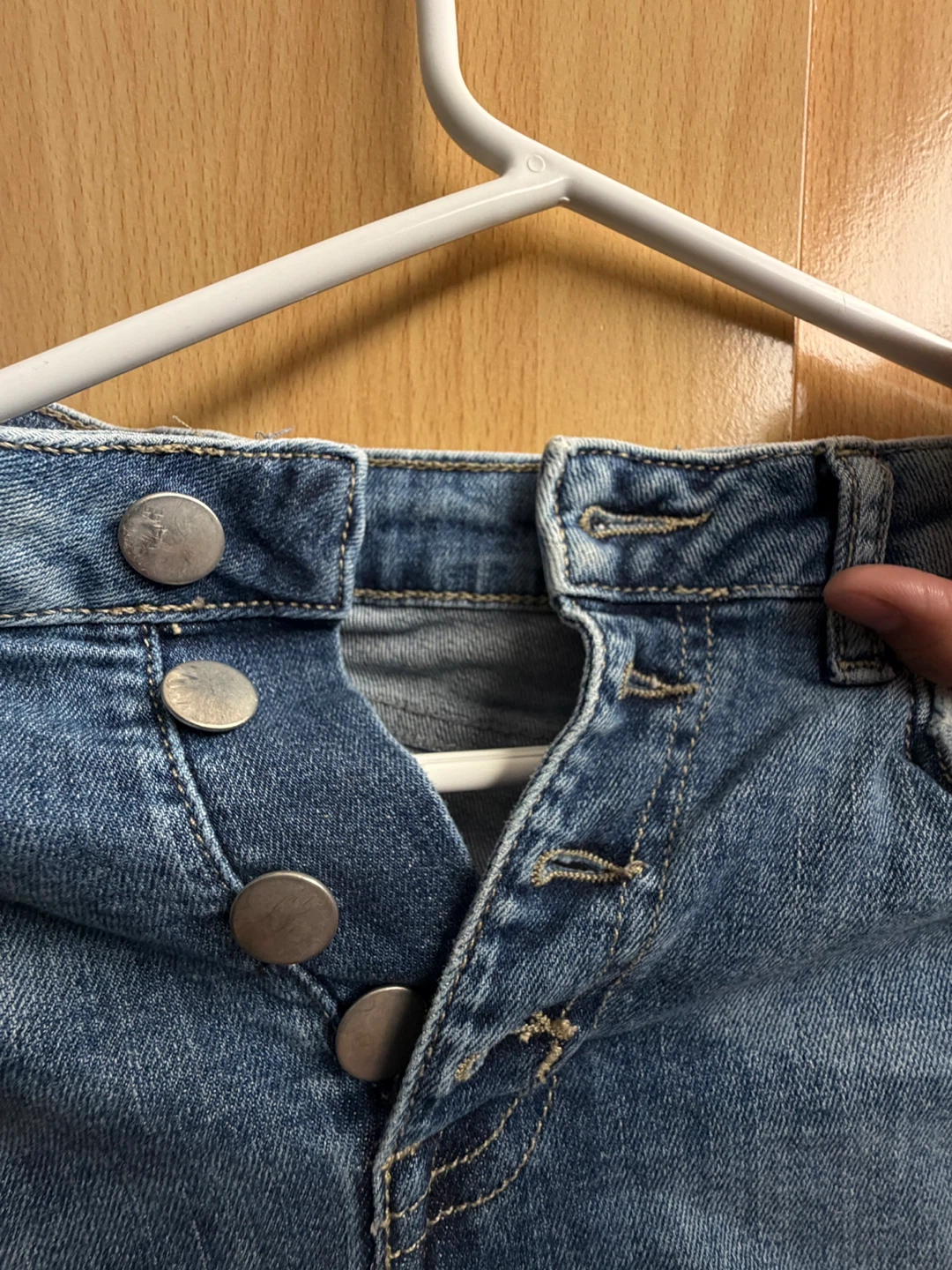 Women's Blue Distressed Denim Jeans - photo 2