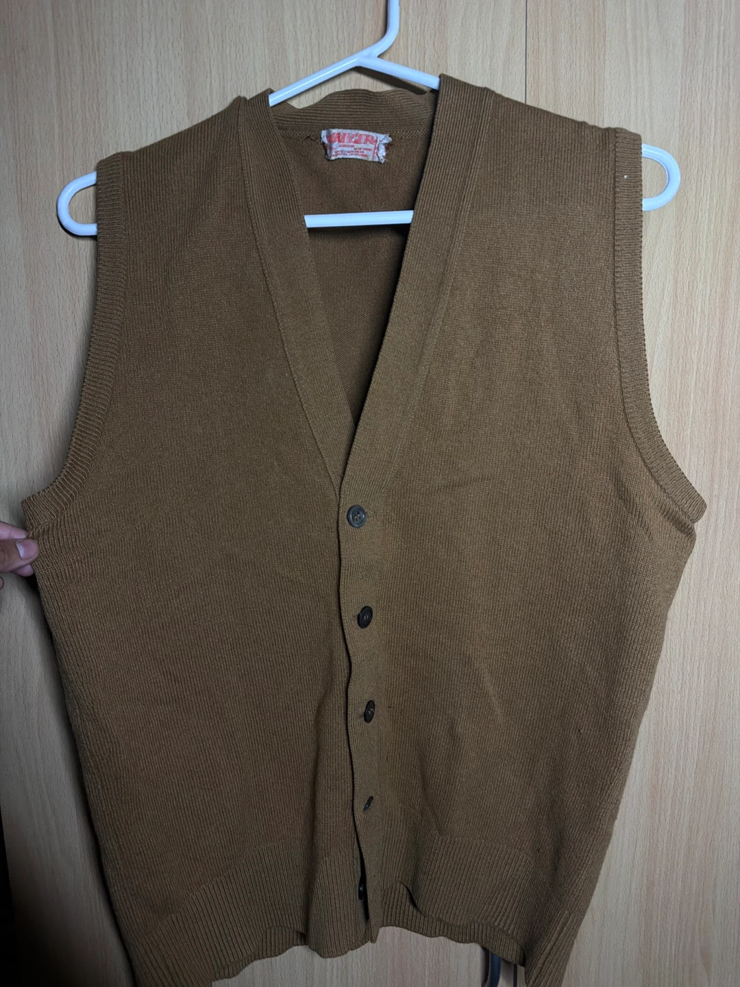 JAEGER London New York 100% Cashmere Vest Brown