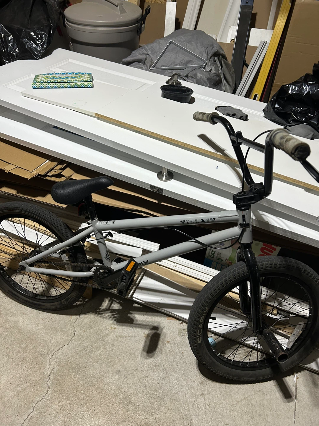 Grey villin 20-22 inch bmx bike