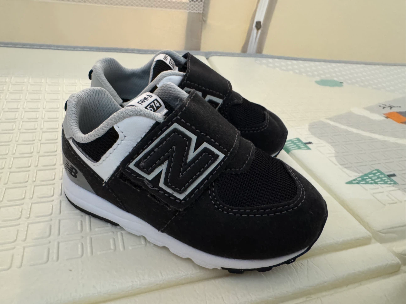 Assortment of Toddler Shoes - 7 Pairs (Price list in info) - photo 3