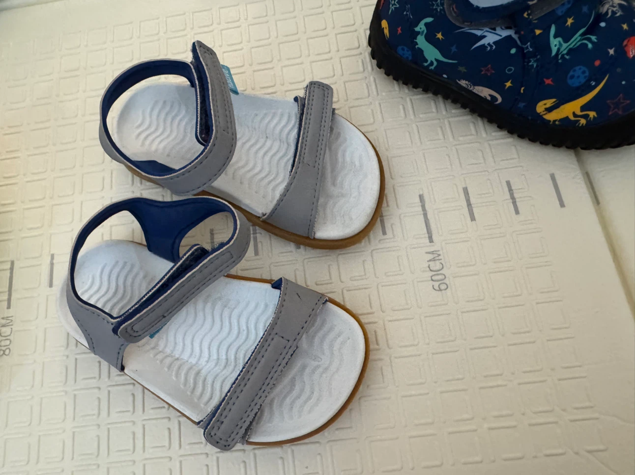 Assortment of Toddler Shoes - 7 Pairs (Price list in info) - photo 5