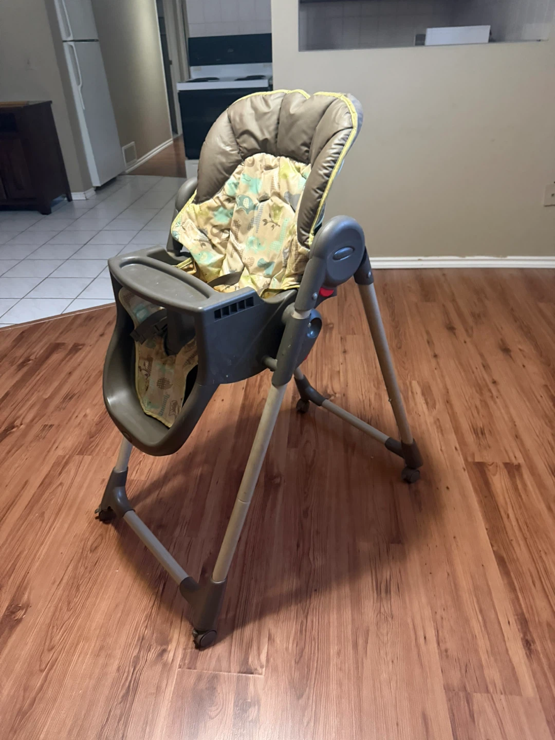 Graco High Chair - photo 3