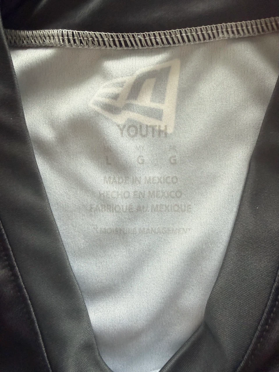 Youth Size L Vancouver CEBL Basketball Jersey - photo 4