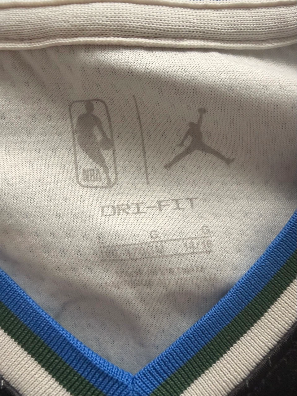 Youth Giannise Antetokounmpo basketball jersey Size L - photo 4