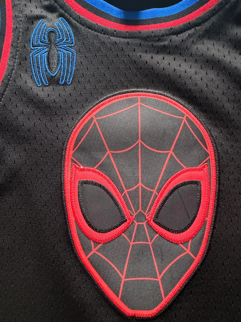 Youth Size M Spider-Man Basketball Jersey - photo 3
