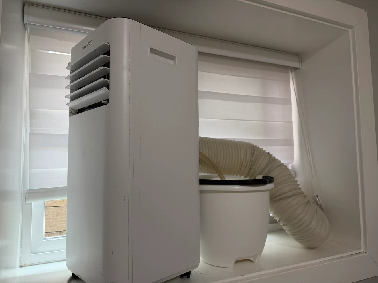 Costway Portable Air Conditioner - photo 3