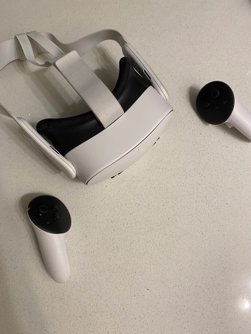 Meta Quest 3 VR Headset