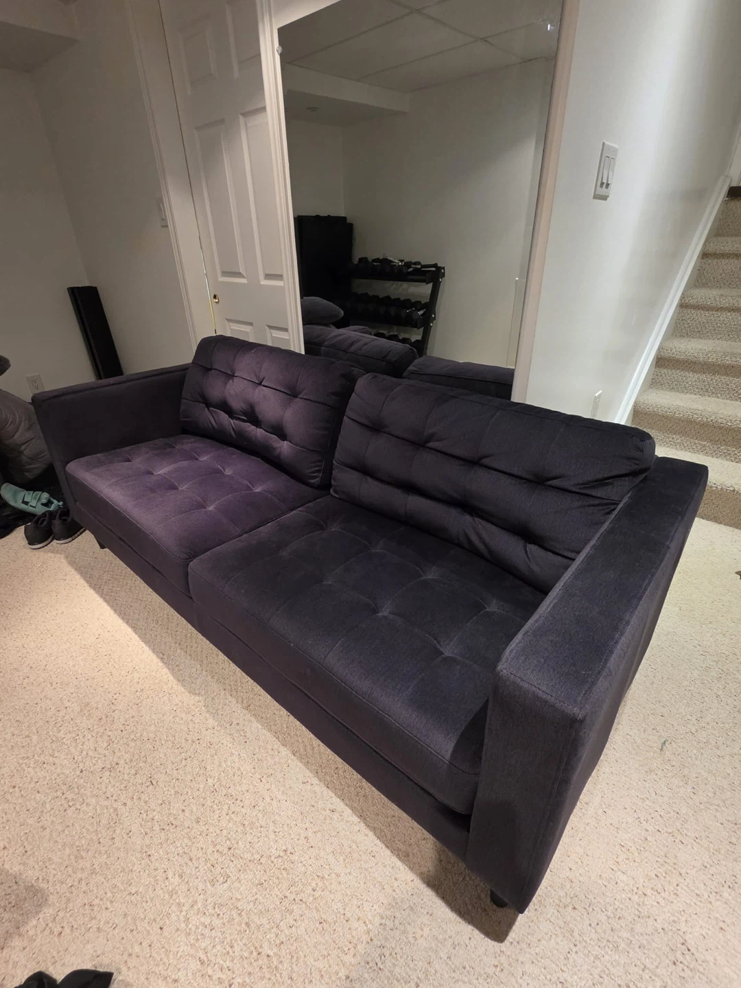 Couch - photo 2