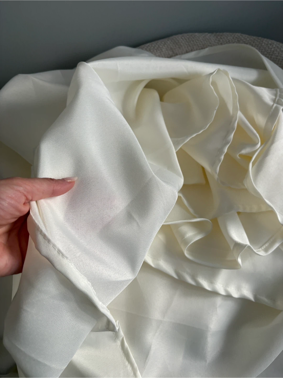 Urby 120" BEIGE Round Tablecloth - photo 3