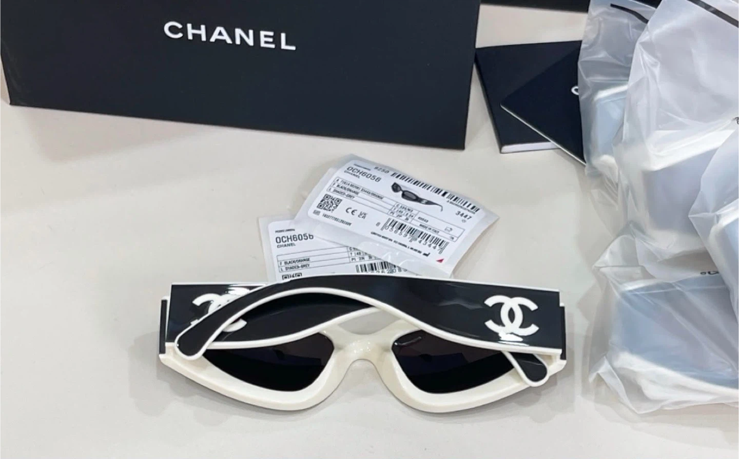 Chanel Sunglasses - photo 2