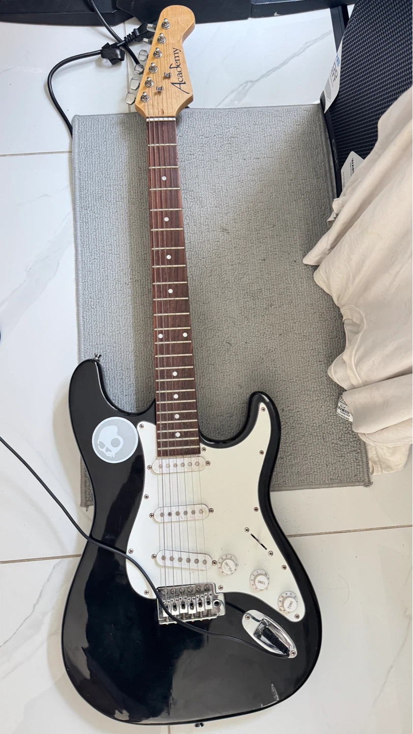 Academy Electric Guitar and Amplifier Set