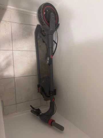 Mi Electric Scooter - photo 2