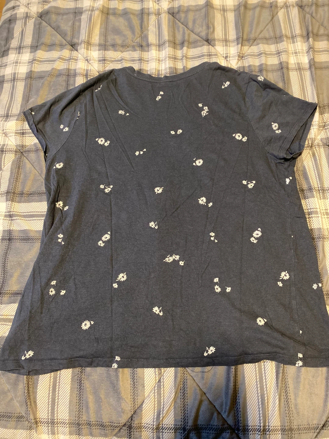 Women's GAP Floral V-Neck T-Shirt Size XXL - photo 3
