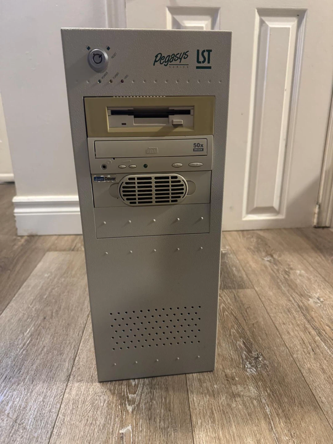 Pegasys LST Series Desktop Computer with IBM Keyboard - photo 2