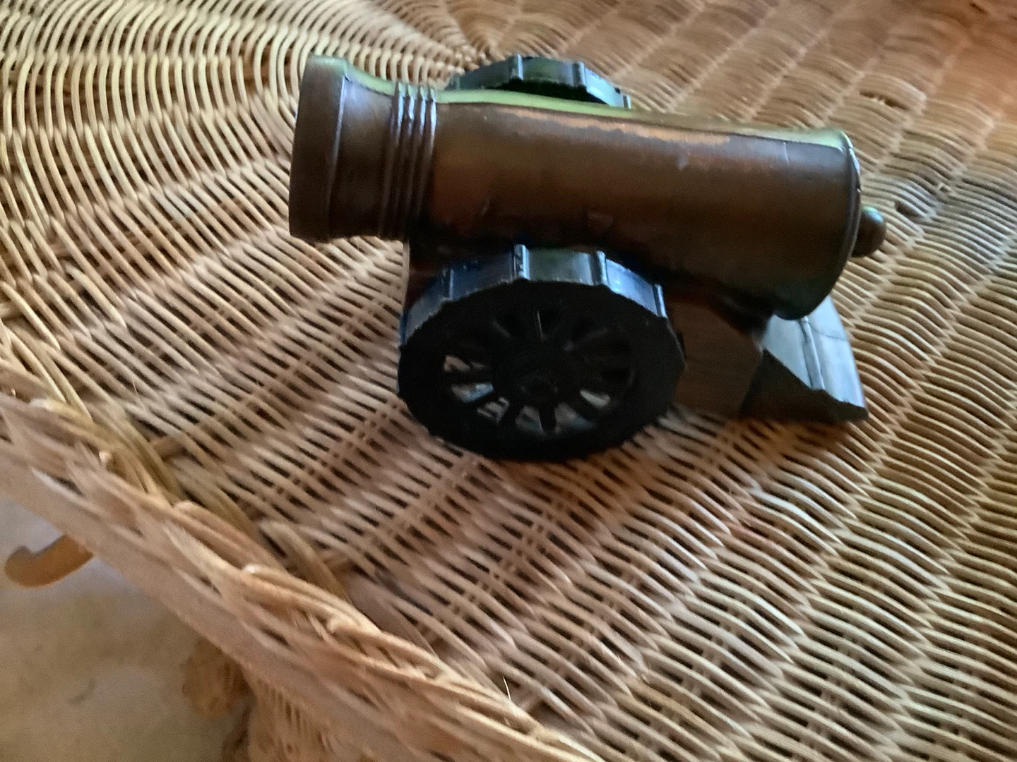 Vtg Brass & Die Cast Metal Cannon Bank 🐞