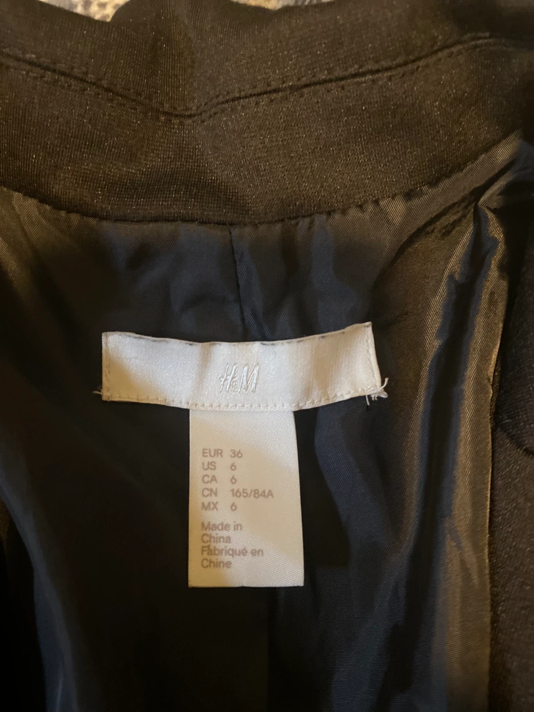 Women’s H&M Black Blazer Size 6 - photo 2