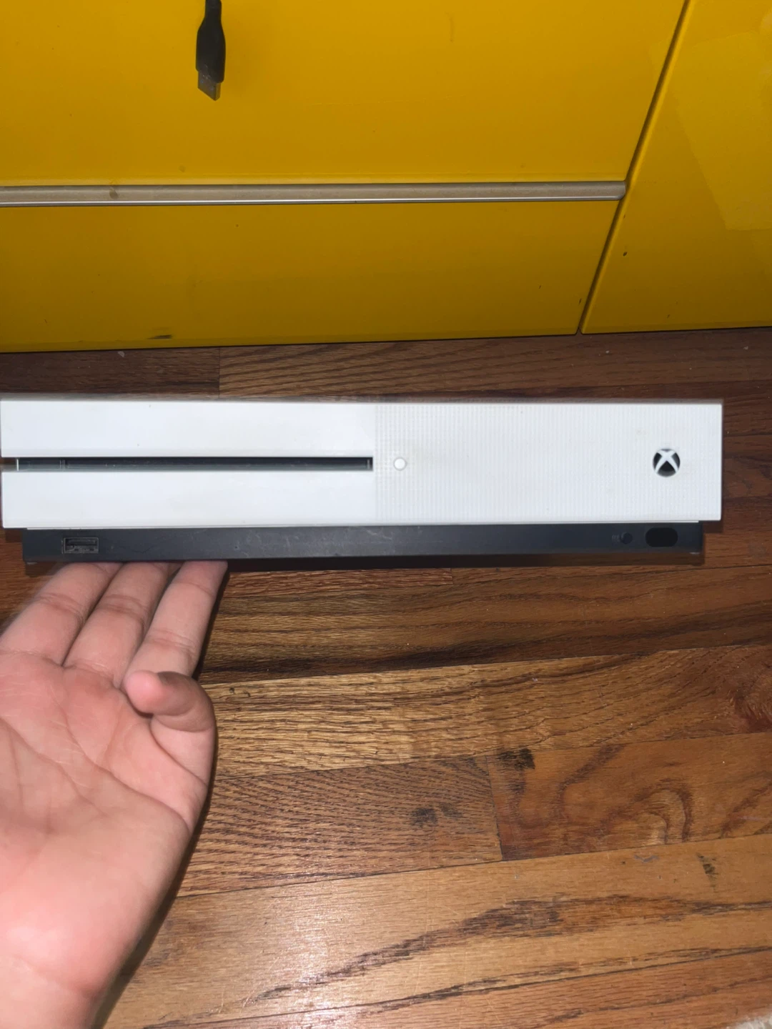 Microsoft Xbox One S Console with 5 terabyte bank - photo 2