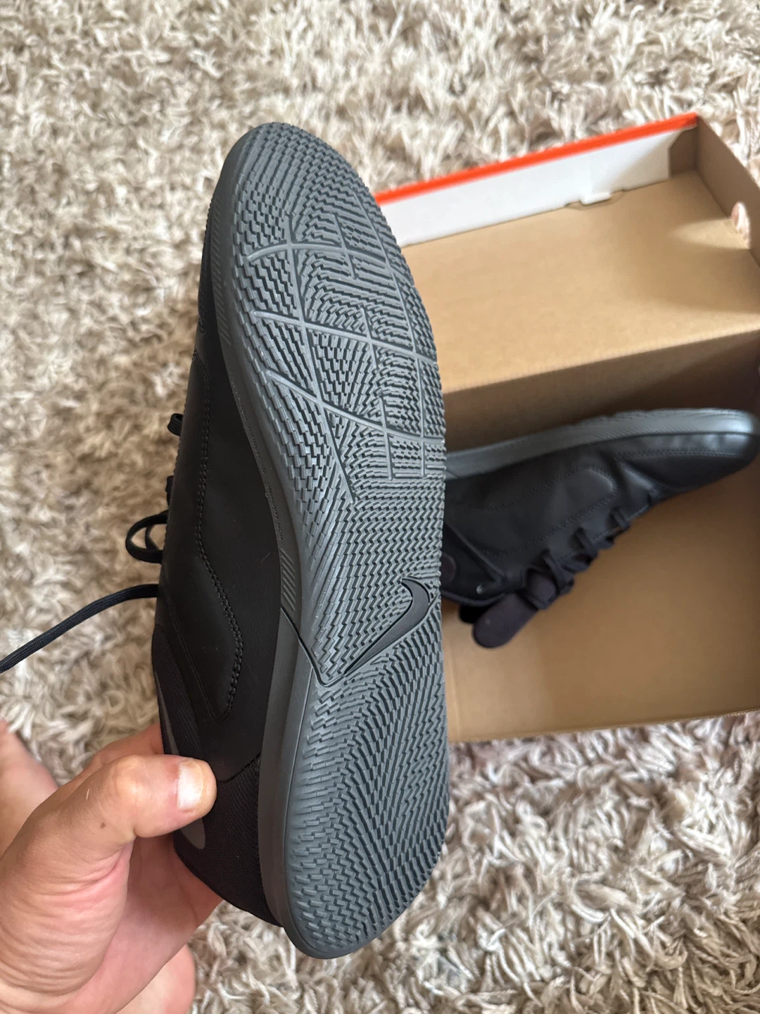 Nike Legend 9 Club IC Indoor Soccer Shoes - photo 2