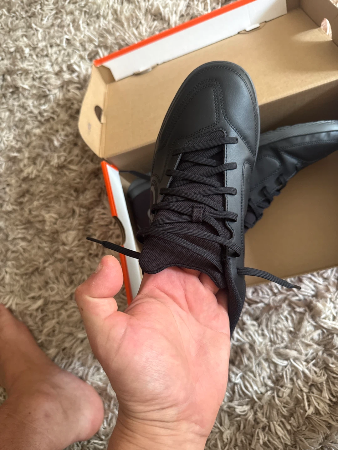Nike Legend 9 Club IC Indoor Soccer Shoes - photo 3