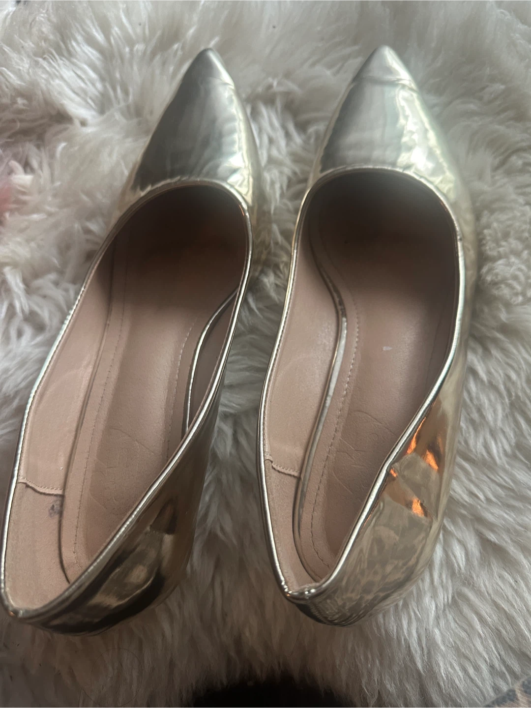 Gold Pointed Toe Kitten heels - photo 2