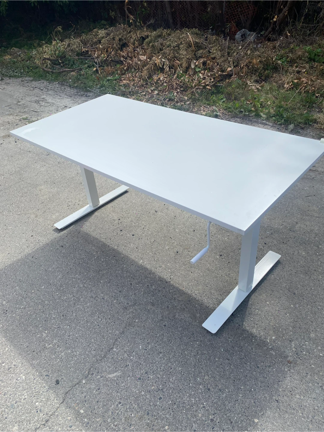IKEA SKARSTA Standing Desk - White
