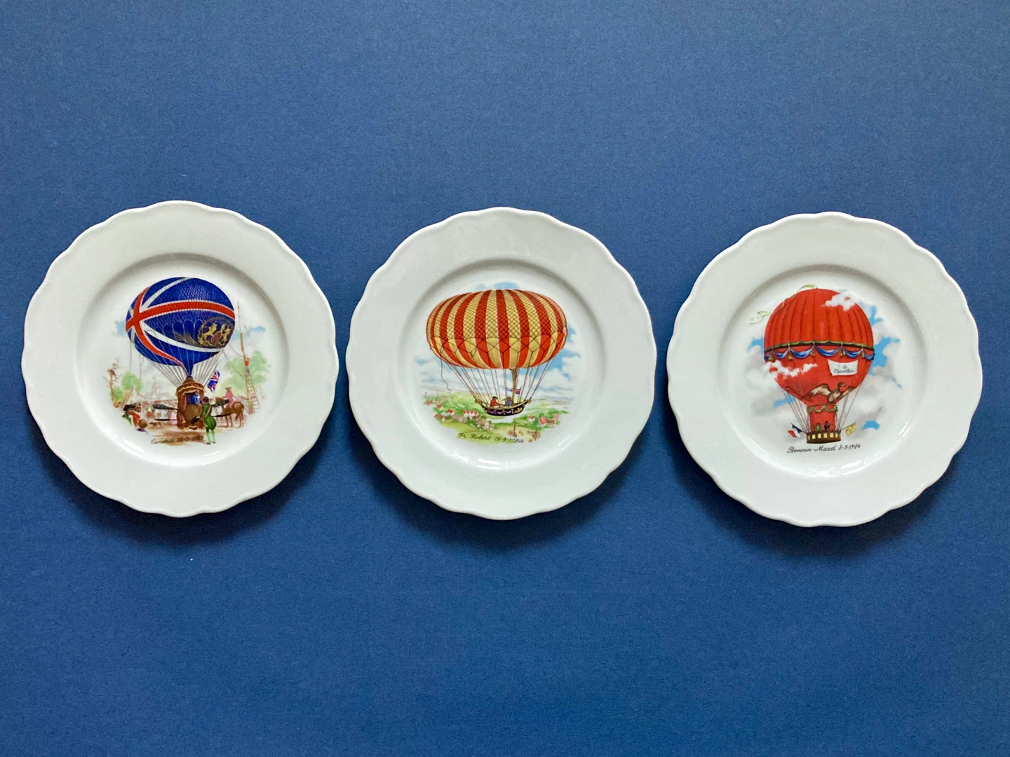 Set of 3 Vintage French Hot Air Balloon Plates - photo 2
