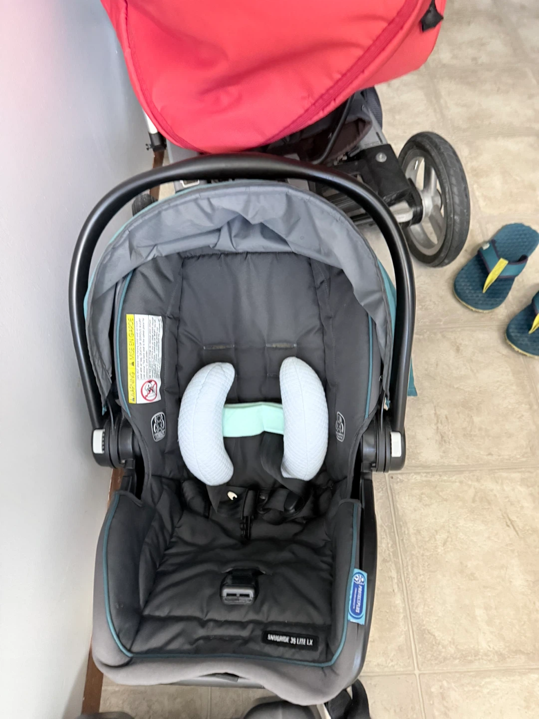 Evenflo Lite LX Infant Car Seat and Base - photo 2