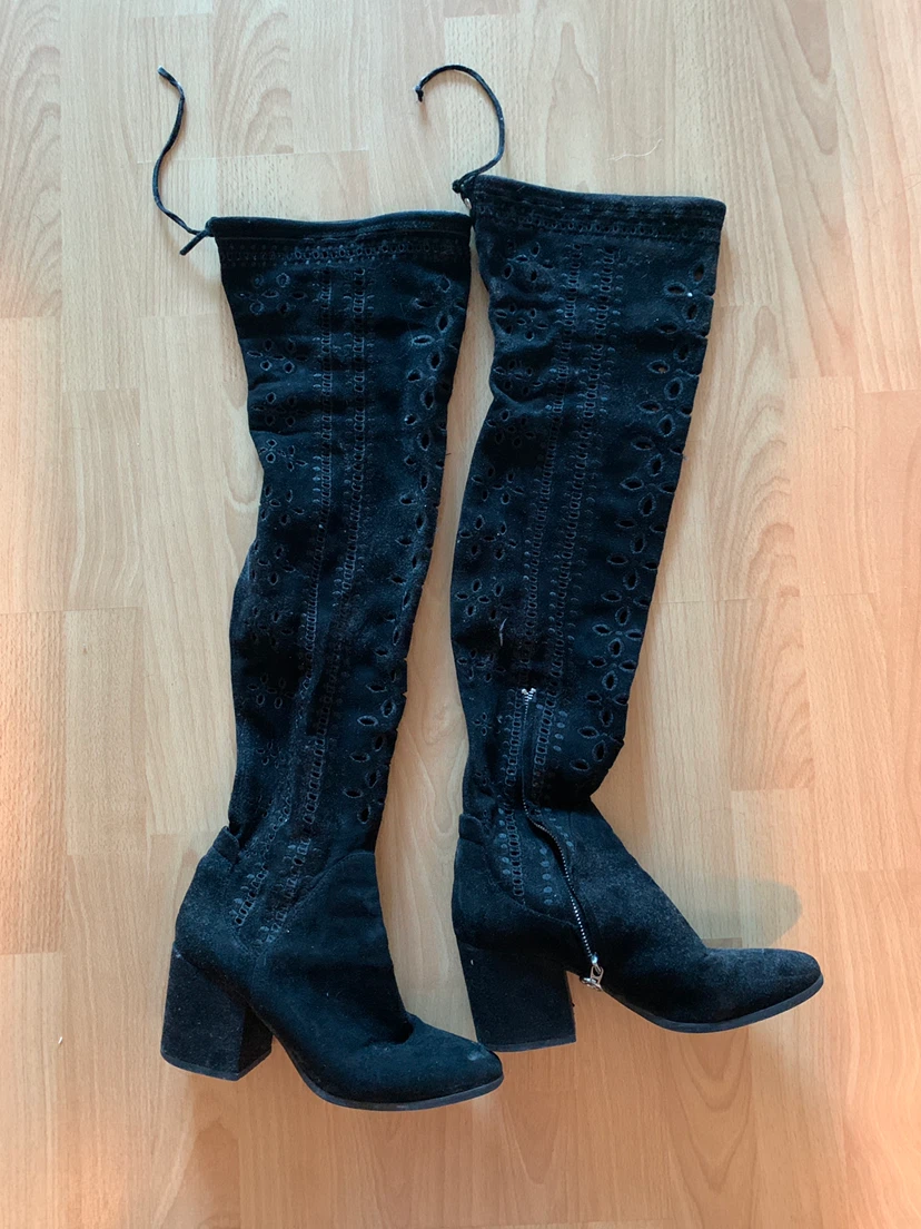 Black Over-the-Knee Boots