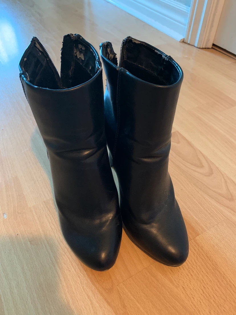 Black Ankle Boots with Side Zippers - photo 2