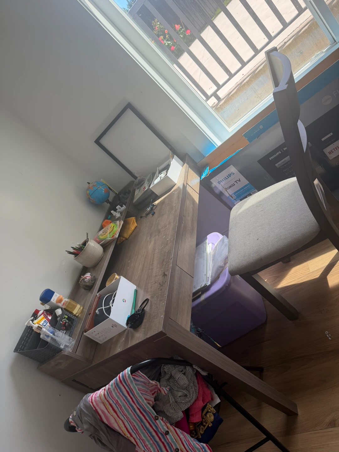 Study table with chair - photo 2