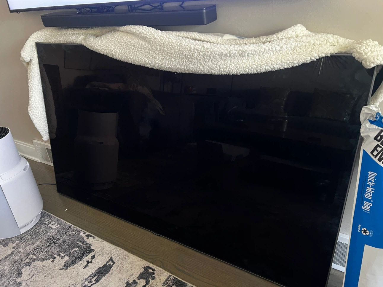 Samsung 75” Q80B QLED TV (QN75Q80BFXZA) – For Parts/Repair