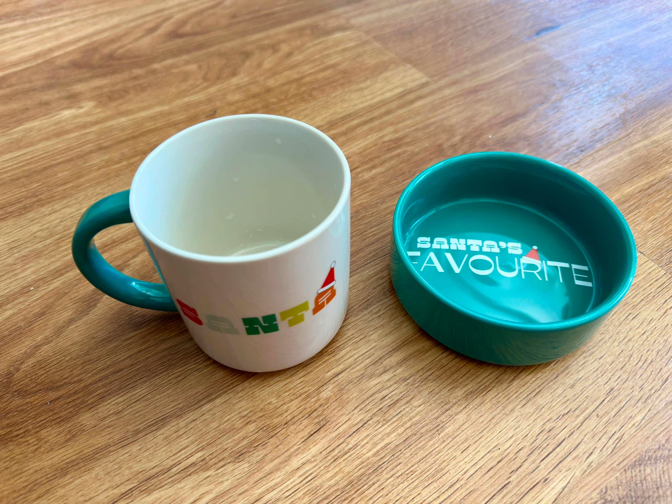 Santa's Favourite Pet Mug with Bowl - Brand New