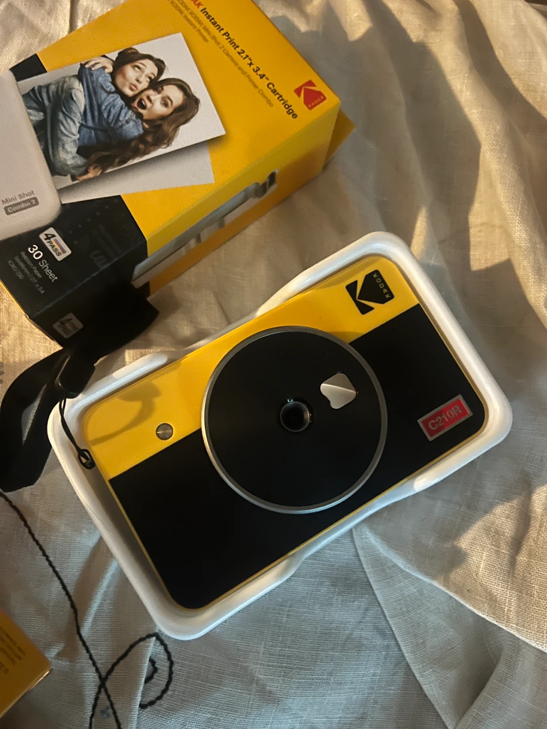KODAK Mini Shot 2 ERA 4PASS 2-in-1 Instant Camera & Printer - photo 3