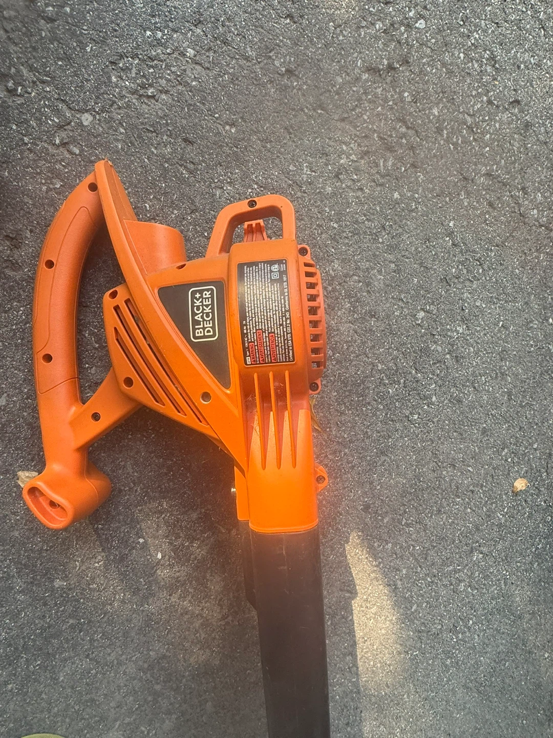 Black & Decker Electric Leaf Blower