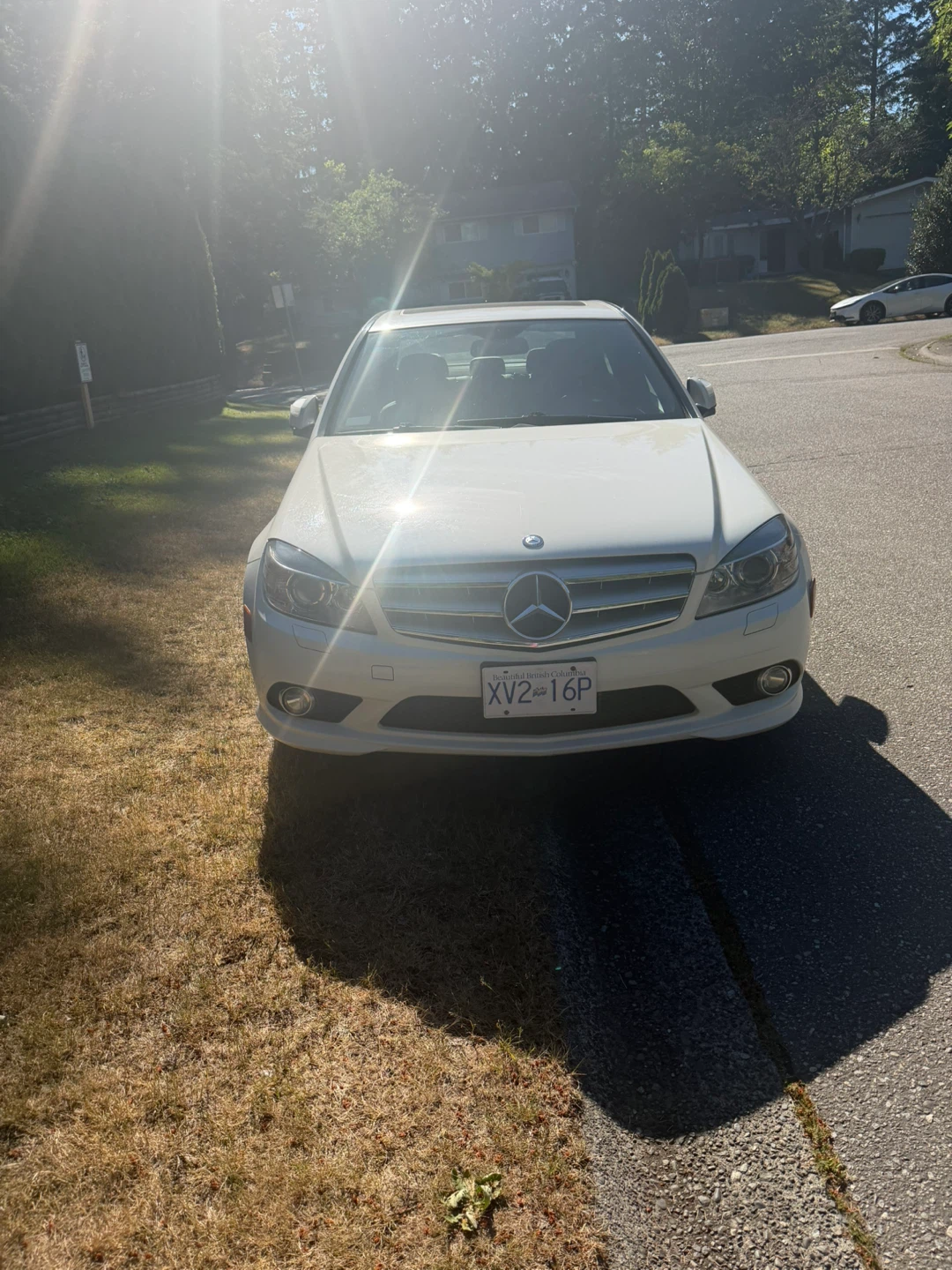 White Mercedes-Benz C300 4MATIC Sedan - photo 2