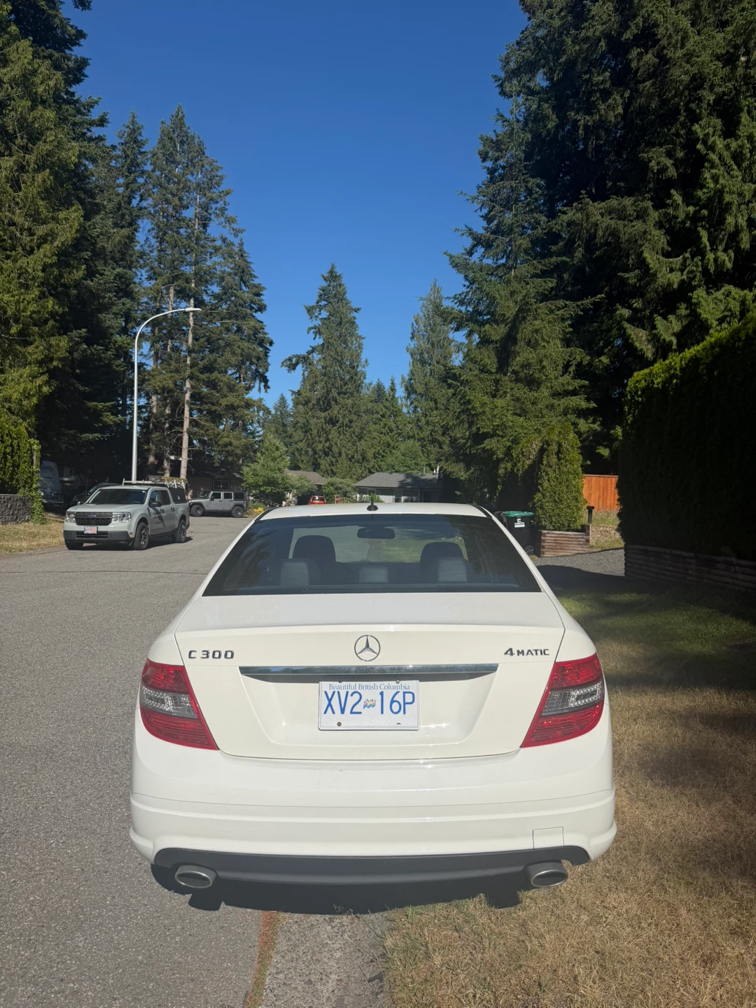 White Mercedes-Benz C300 4MATIC Sedan - photo 4